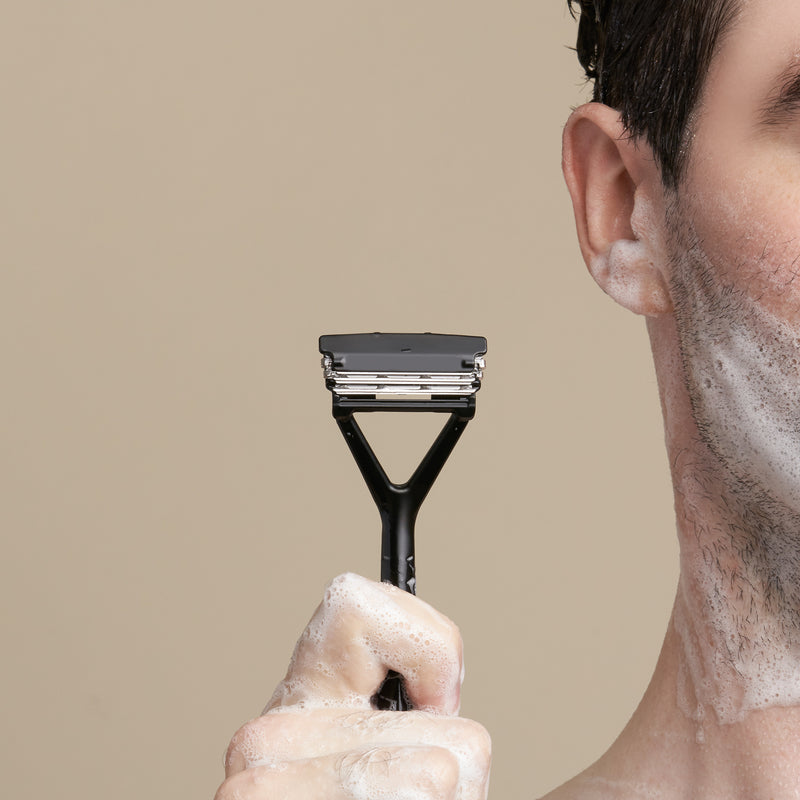 LEAF SHAVE BLACK