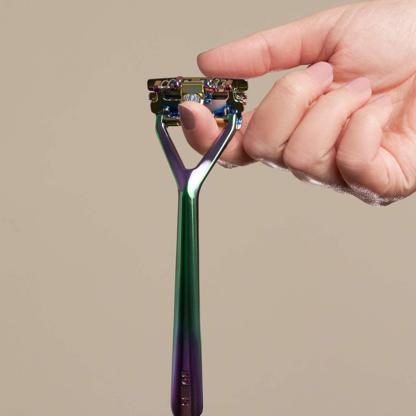 LEAF SHAVE PRISM